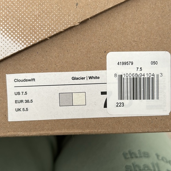 Gray and white On running shoes. - Picture 11 of 14